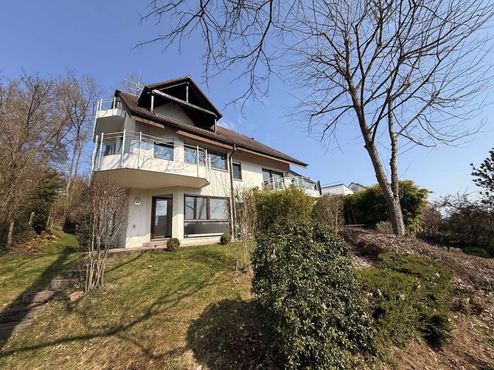 Thumbnail-Wohnung zum Mieten in Stuttgart 2.500,00 € 150 m²