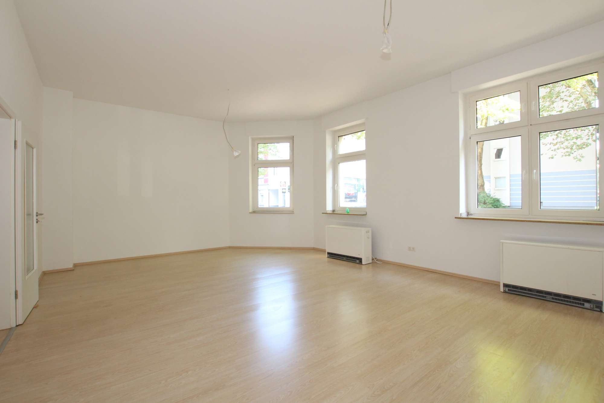 Thumbnail-Wohnung zum Kaufen in Essen 125.000,00 € 84 m²