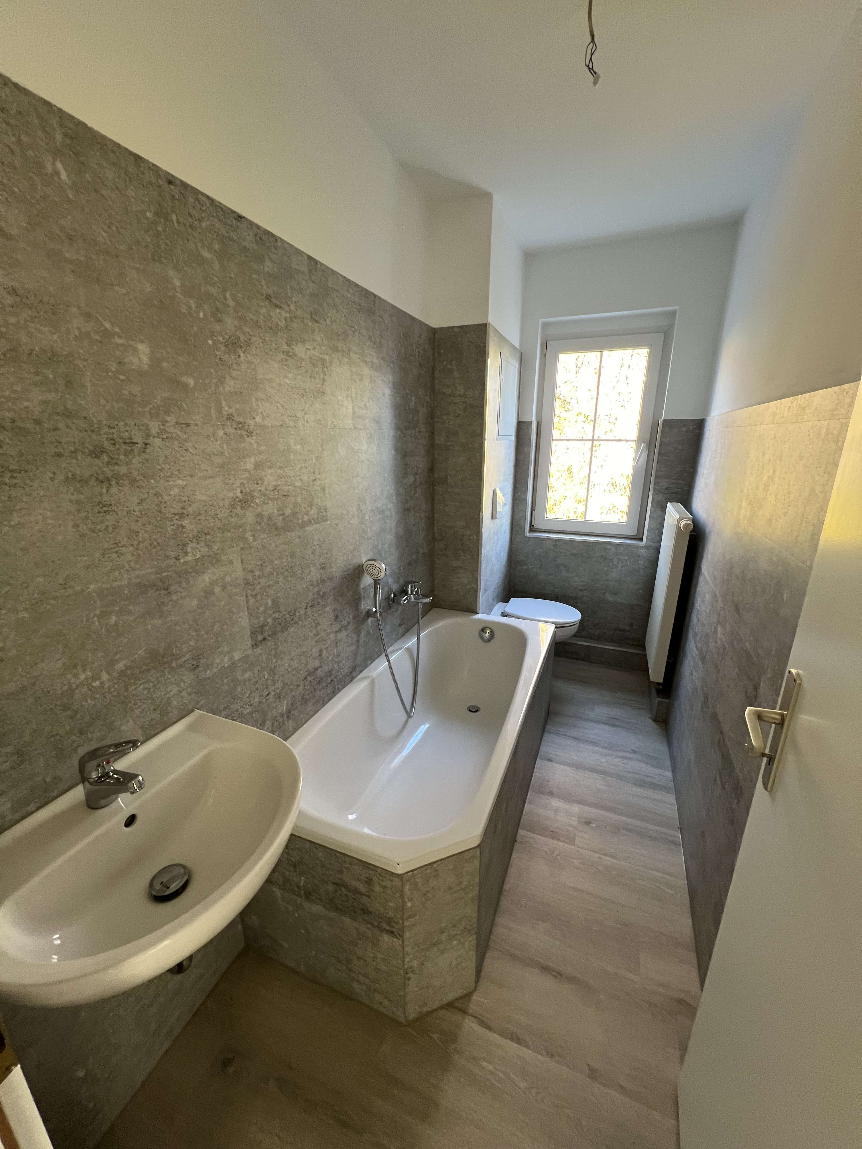 Thumbnail-Wohnung zum Mieten in Ronneburg 330,00 € 54.43 m²