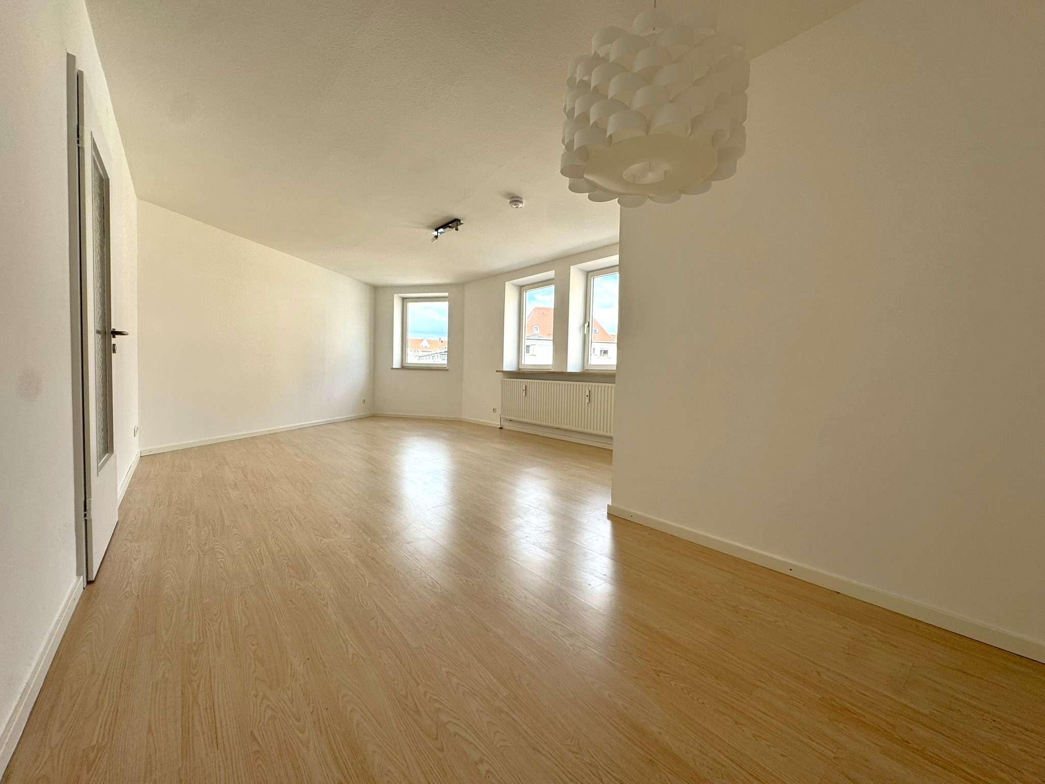 Thumbnail-Wohnung zum Kaufen in Augsburg 215.000,00 € 53.95 m²