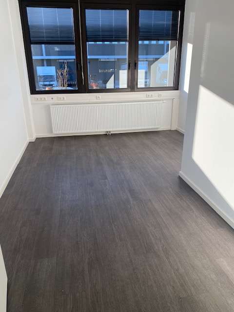 Thumbnail-Büro in Kelsterbach 270,00 € 27 m²