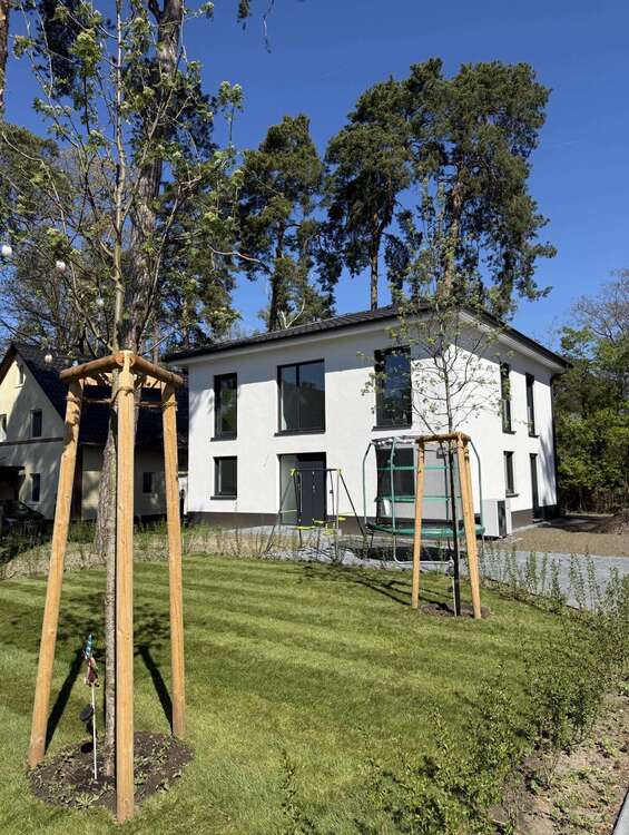 Thumbnail-Haus zum Kaufen in Brandenburg - Blankenfelde-Mahlow 940.000,00 € 153 m²