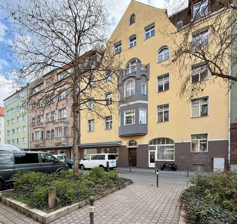 Thumbnail-Haus zum Kaufen in Nürnberg 2.600.000,00 € 978.3 m²