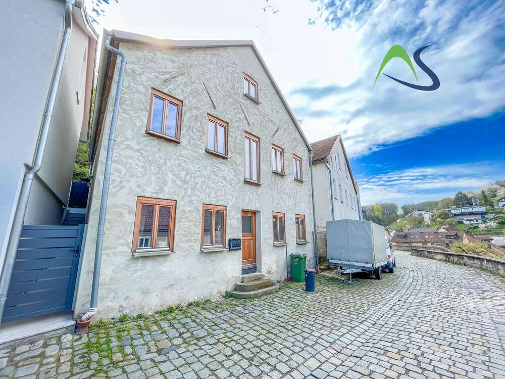 Thumbnail-Haus zum Kaufen in Wörth an der Donau 420.000,00 € 180 m²