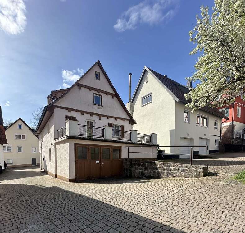 Thumbnail-Haus zum Kaufen in Bad Liebenzell 142.000,00 € 147 m²
