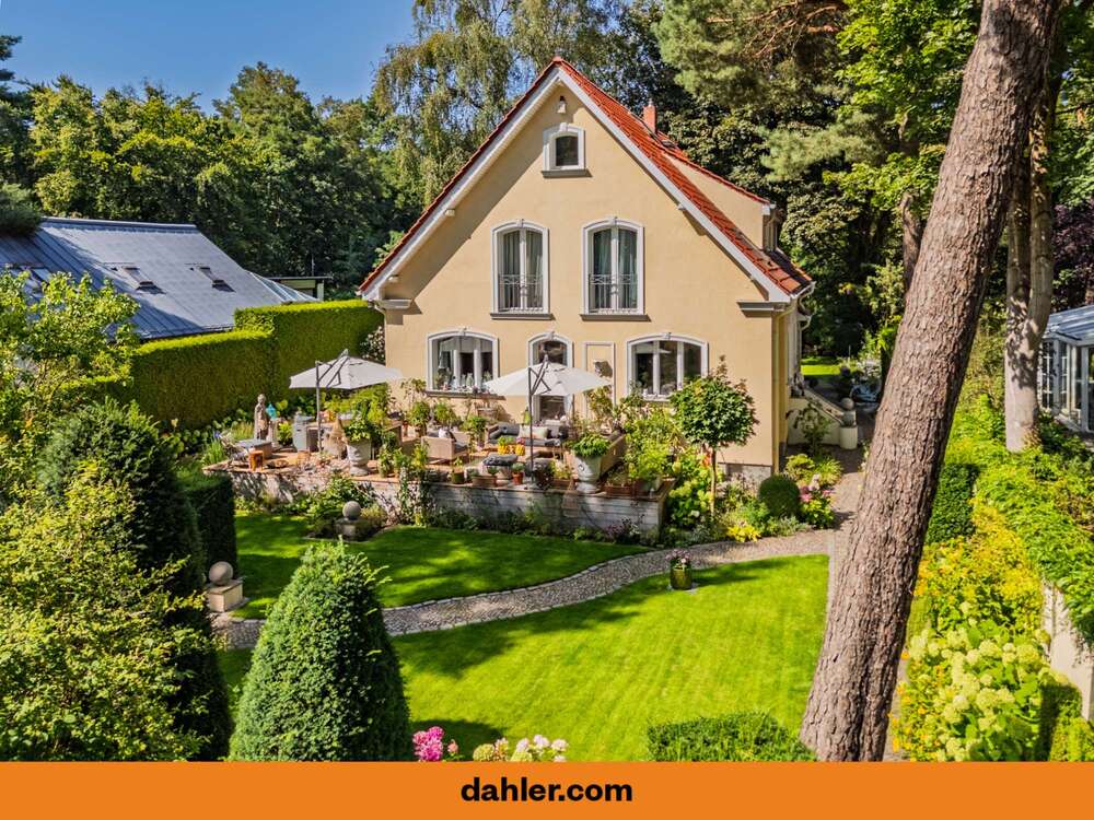Thumbnail-Haus zum Kaufen in Kleinmachnow 1.790.000,00 € 260.1 m²