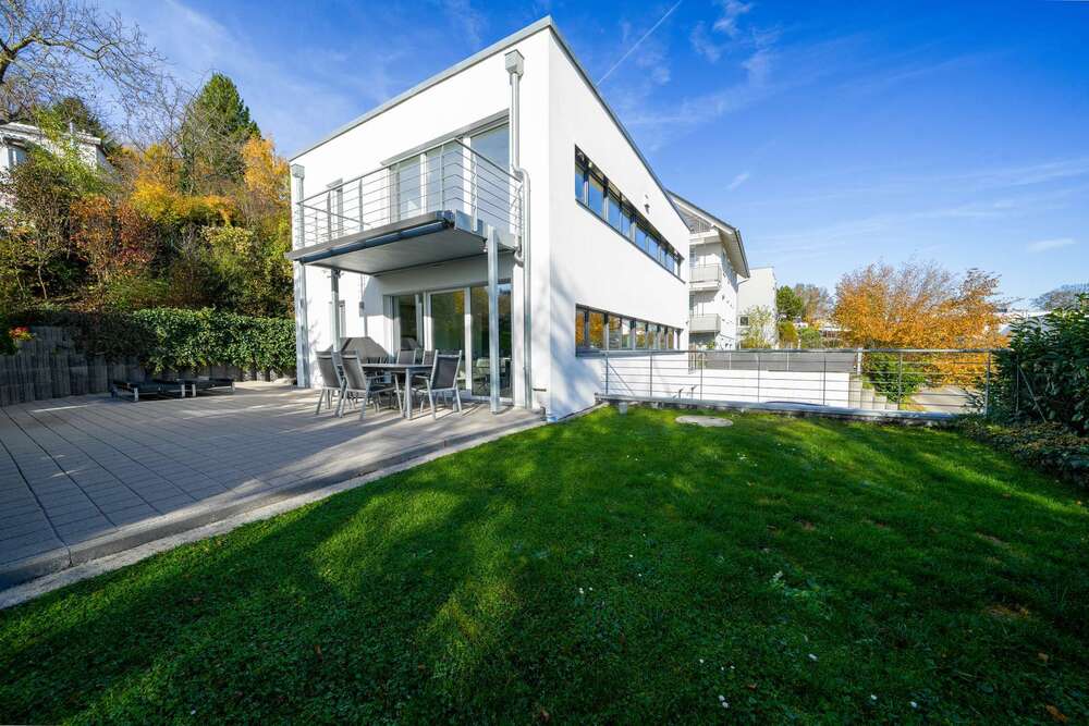 Thumbnail-Haus zum Kaufen in Pforzheim 865.000,00 € 230 m²