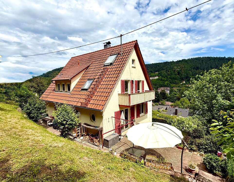 Thumbnail-Haus zum Kaufen in Calw 390.000,00 € 200 m²