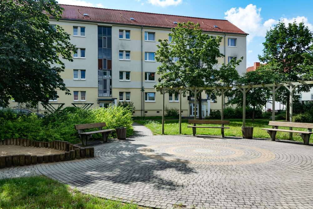 Thumbnail-Wohnung zum Mieten in Stadtilm 314,27 € 50.77 m²