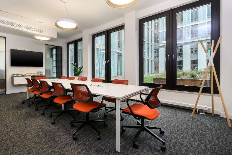 Thumbnail-Büro in München 276,00 € 4 m²