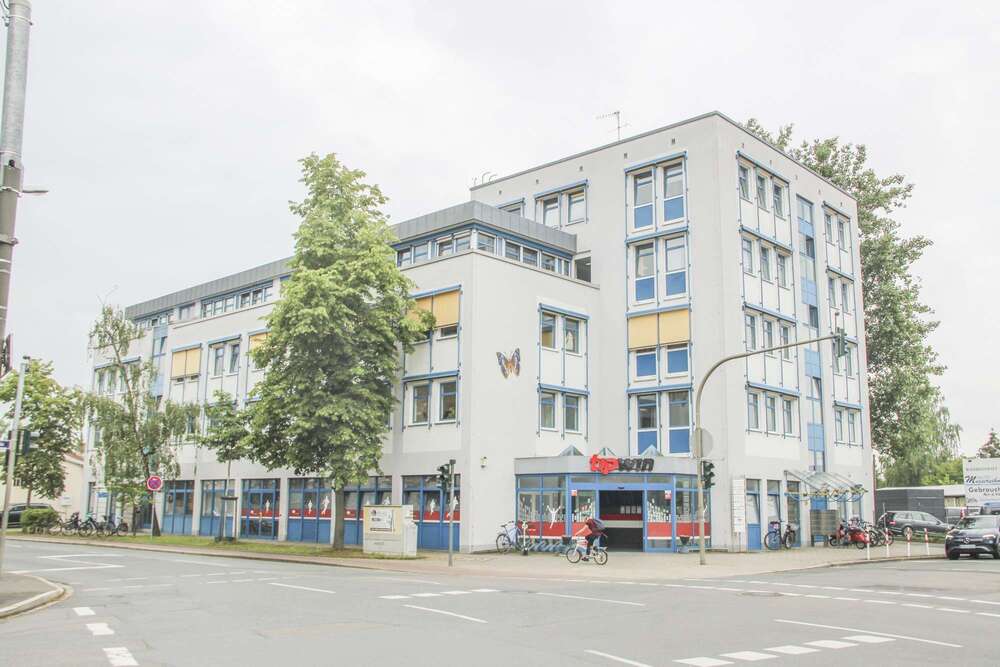 Thumbnail-Büro in Erlangen 2.970,00 € 270 m²