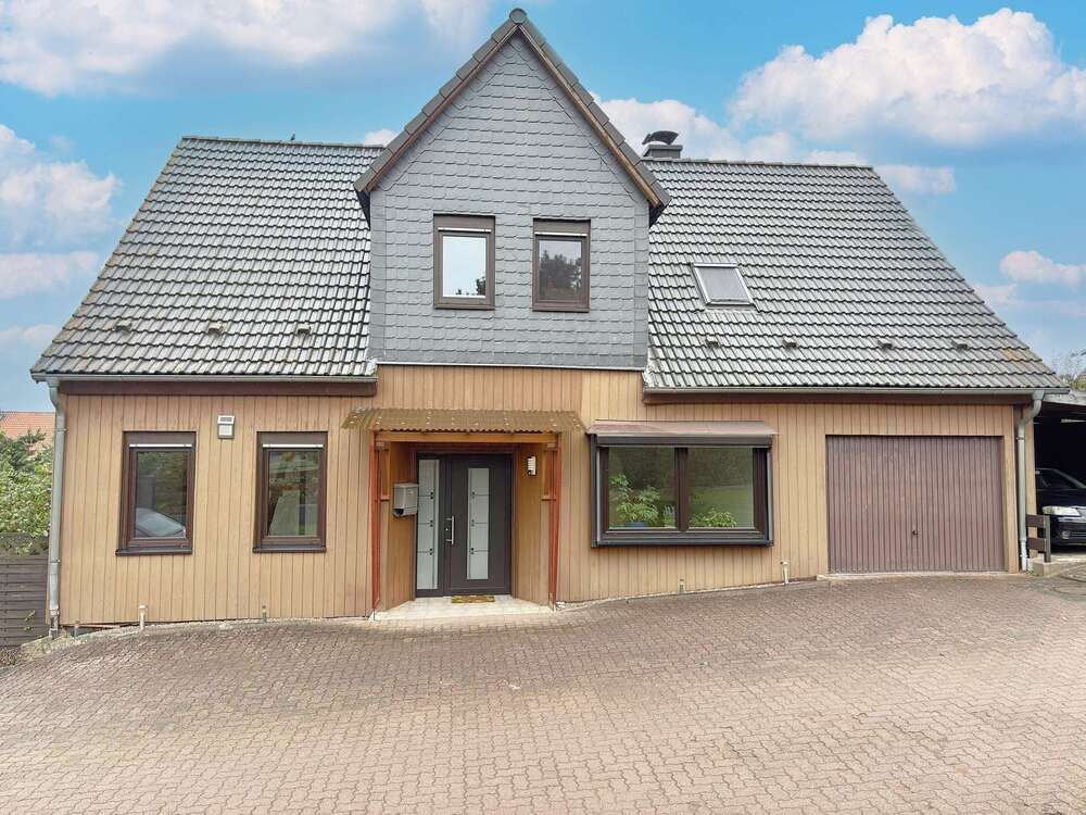 Thumbnail-Haus zum Kaufen in Coppenbrügge 240.000,00 € 178.8 m²