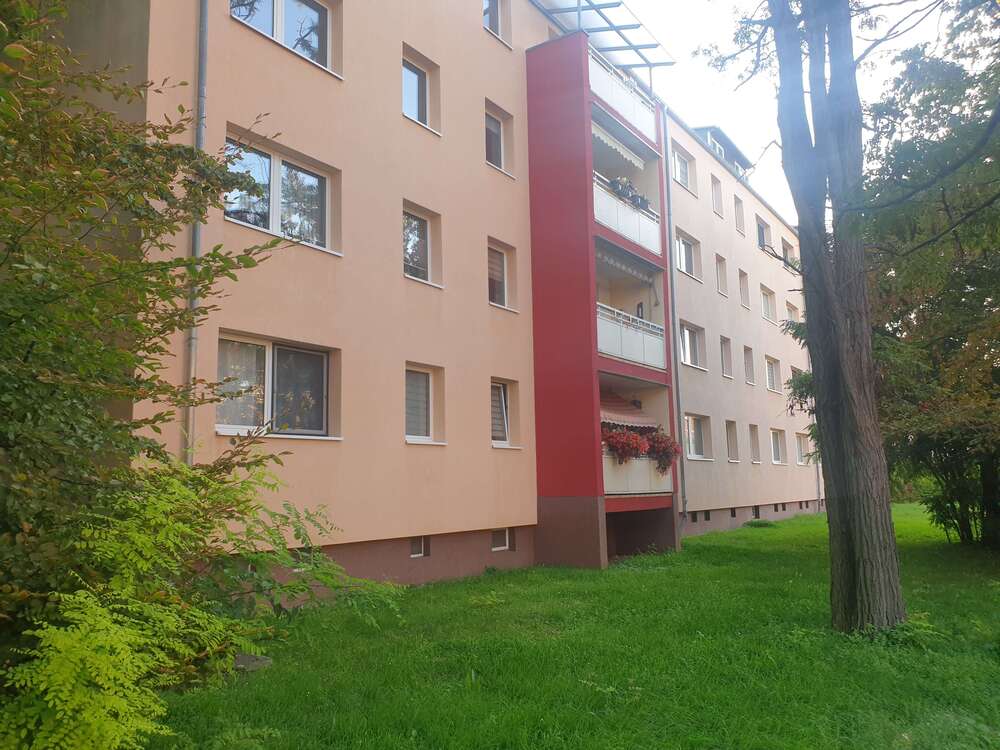 Thumbnail-Wohnung zum Mieten in Calbe 345,00 € 62.77 m²