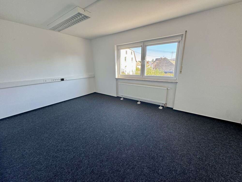 Thumbnail-Büro in Rengsdorf 1.490,00 € 177.6 m²