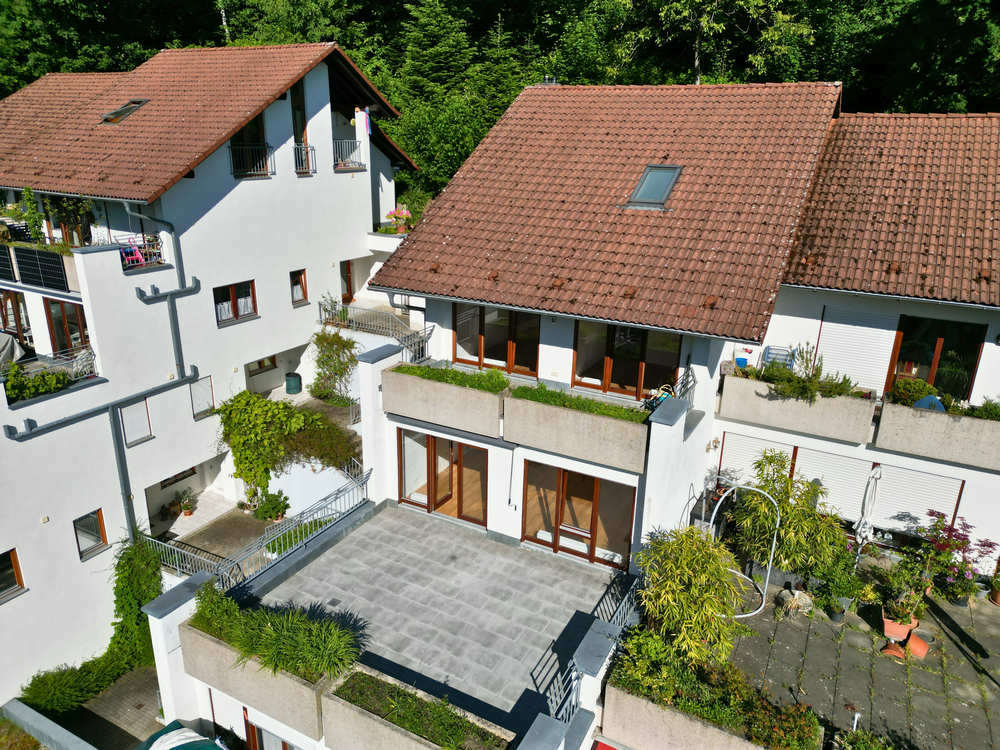 Thumbnail-Wohnung zum Mieten in Freiburg im Breisgau 2.000,00 € 111 m²