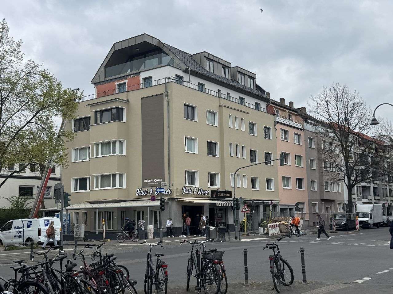 Thumbnail-Wohnung zum Kaufen in Köln-Lindenthal 599.000,00 € 80 m²