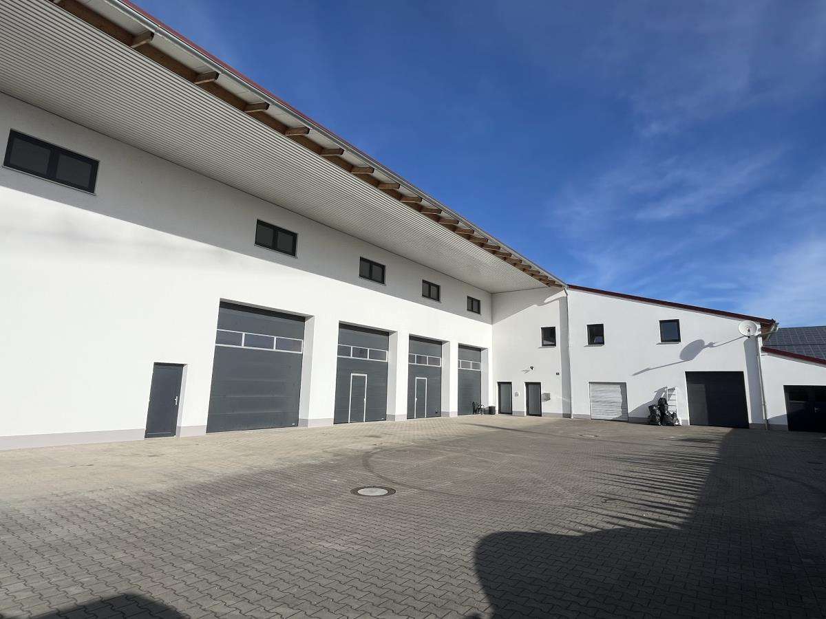 Thumbnail-Wohnung zum Mieten in Wartenberg 1.000,00 € 100 m²