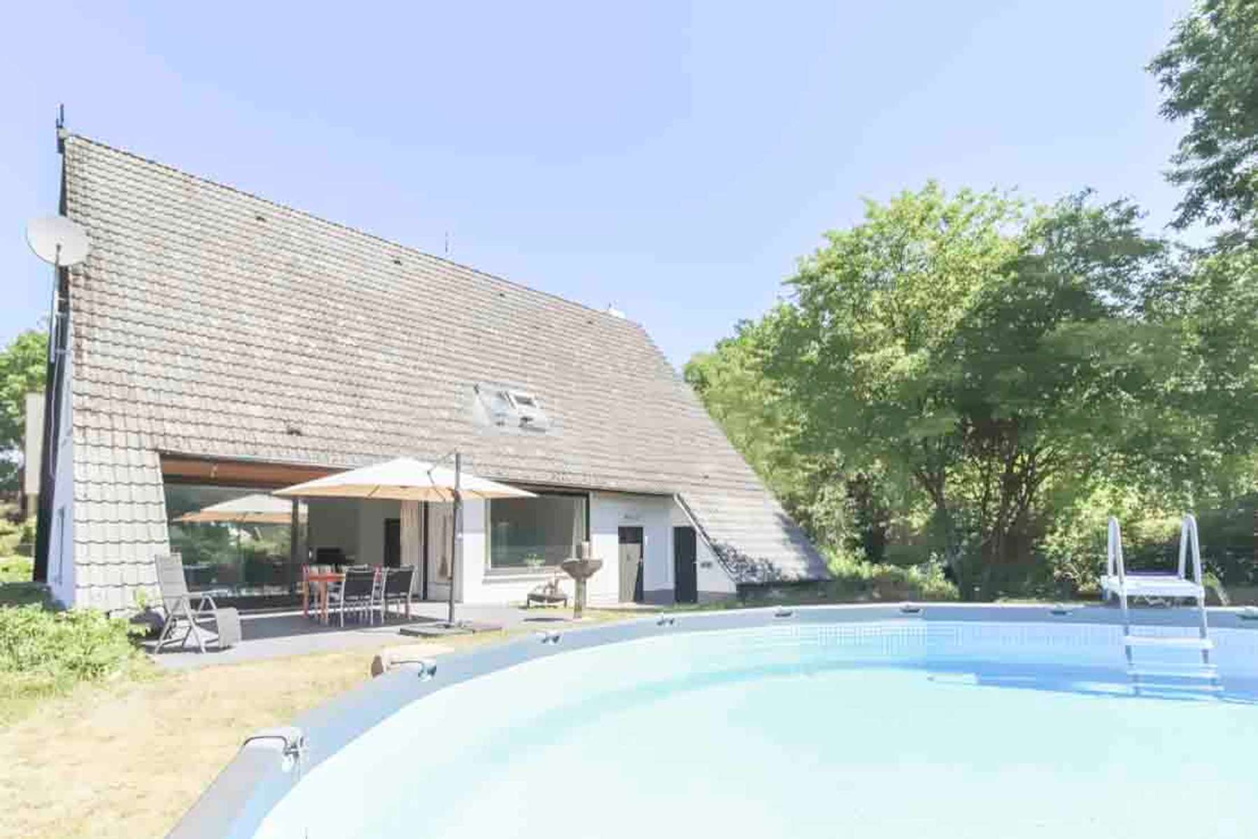 Thumbnail-Haus zum Kaufen in Suderburg 348.000,00 € 216 m²