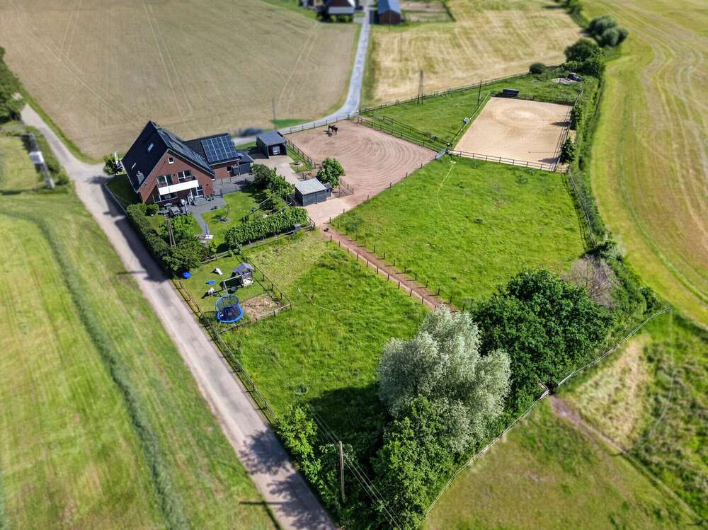 Thumbnail-Haus zum Kaufen in Rees-Haldern 675.000,00 € 252.52 m²