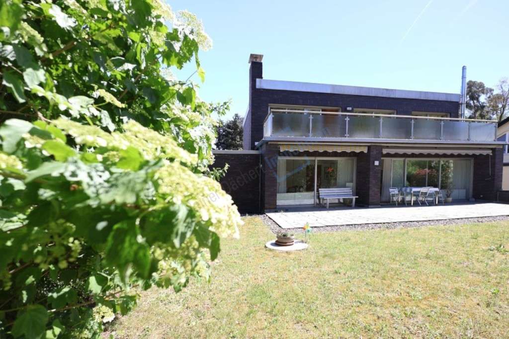 Thumbnail-Haus zum Kaufen in Seeheim-Jugenheim 699.900,00 € 181.65 m²
