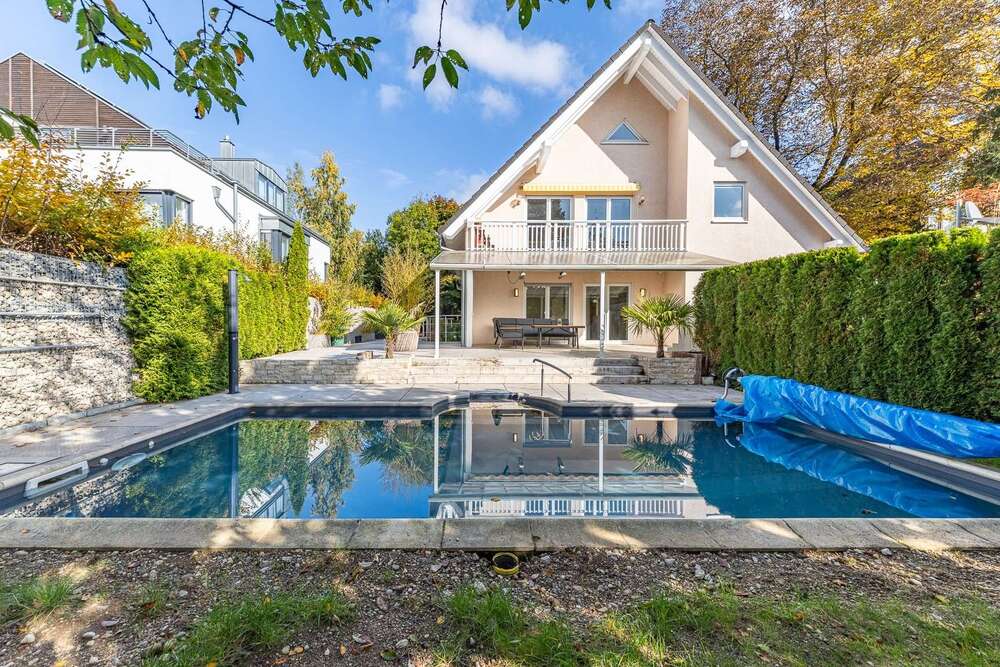 Thumbnail-Haus zum Kaufen in München 1.990.000,00 € 282 m²