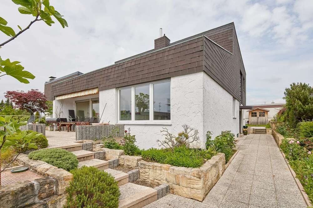 Thumbnail-Haus zum Kaufen in Waiblingen 1.490.000,00 € 195 m²