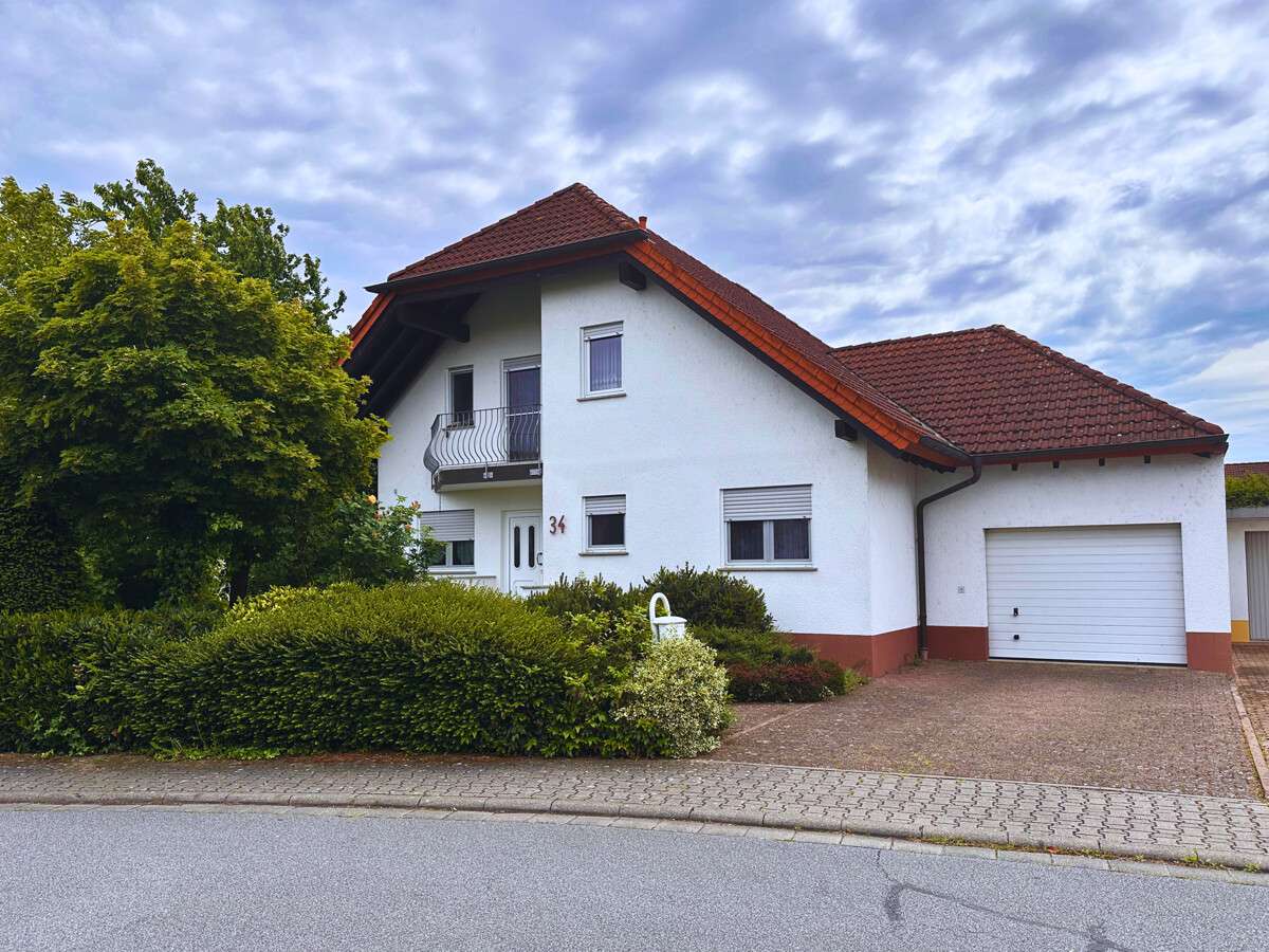 Thumbnail-Haus zum Mieten in Groß-Rohrheim 1.890,00 € 157 m²