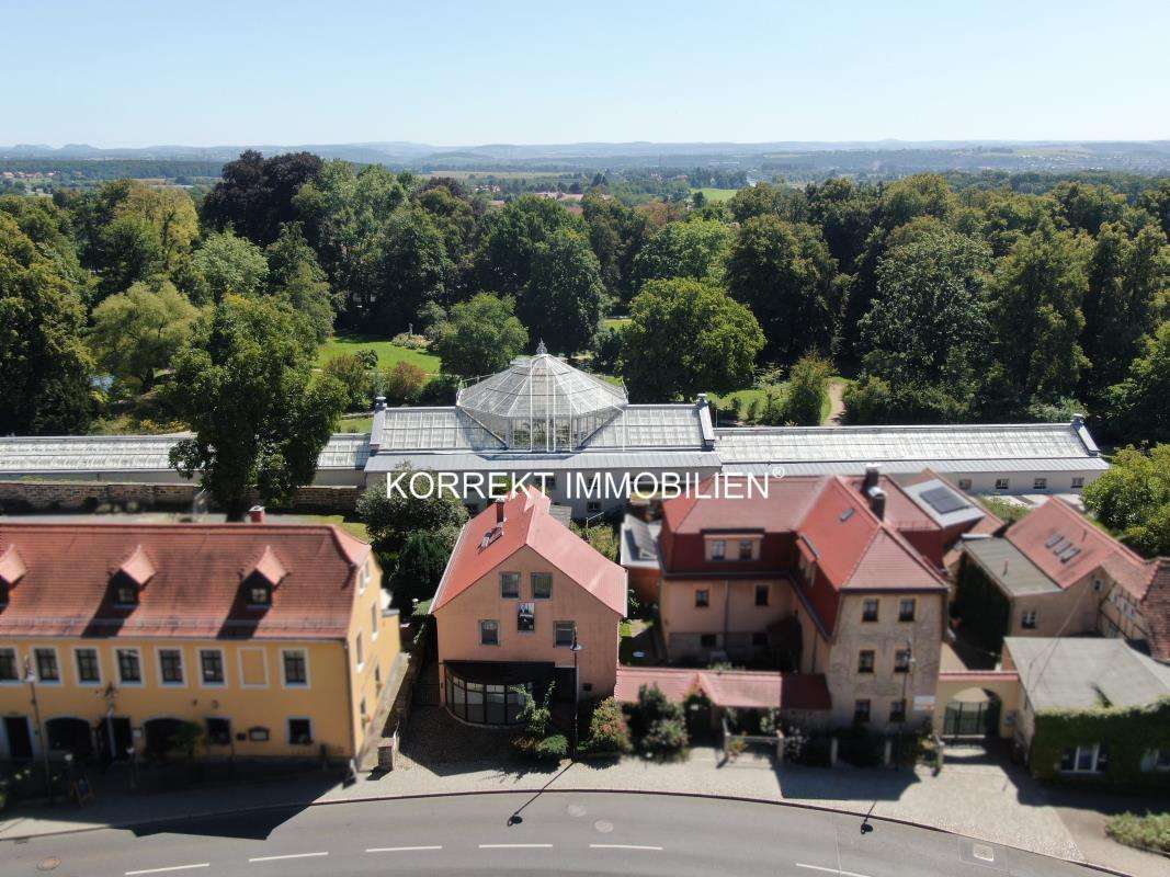 Thumbnail-Haus zum Kaufen in Dresden 280.000,00 € 180 m²