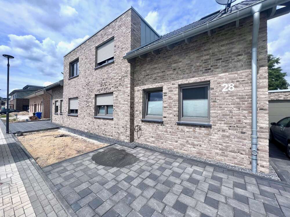 Thumbnail-Wohnung zum Mieten in Niederkrüchten 980,00 € 98 m²