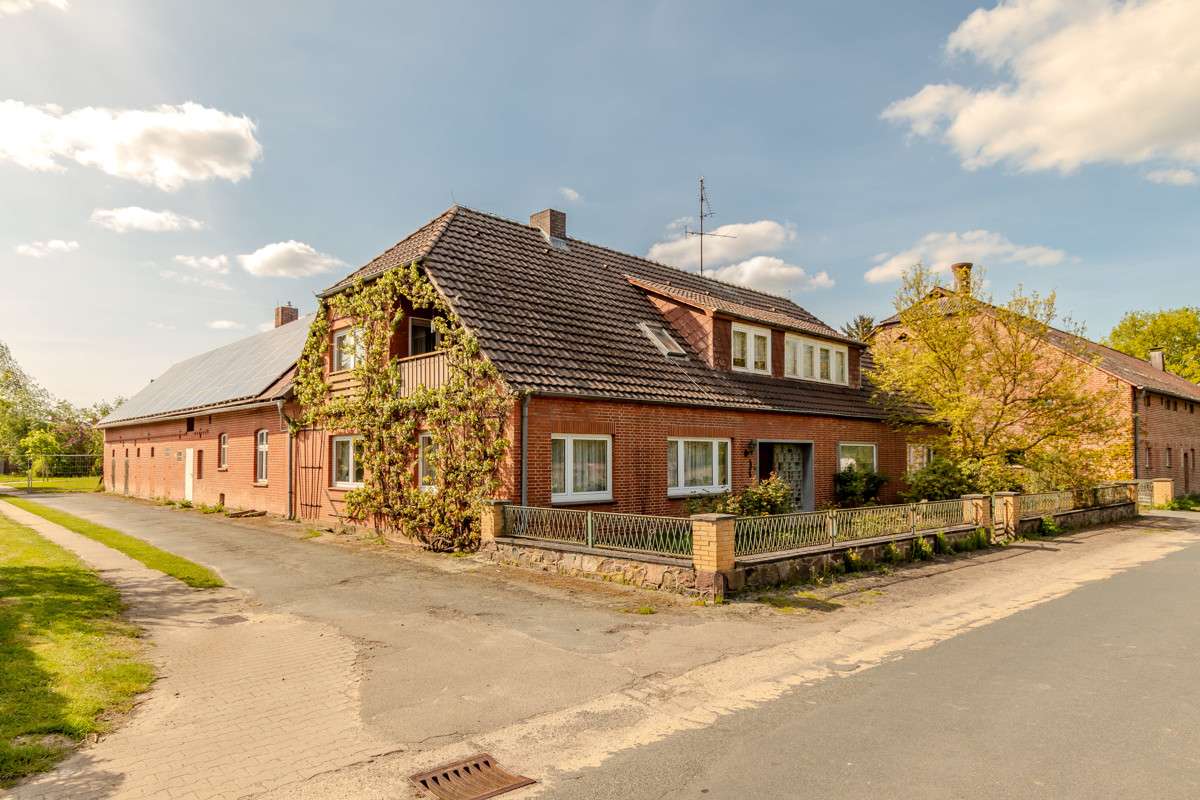 Thumbnail-Haus zum Kaufen in Küsten Göttien 350.000,00 € 320 m²