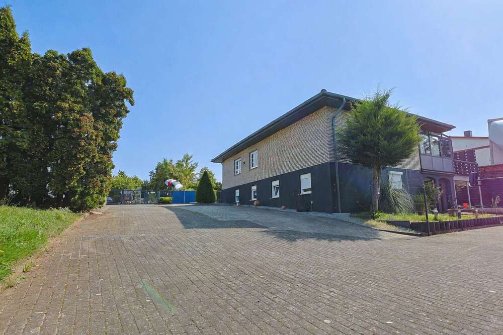 Thumbnail-Haus zum Kaufen in Biebertal 649.000,00 € 142 m²