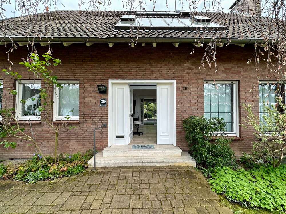 Thumbnail-Haus zum Kaufen in Kamp-Lintfort 649.000,00 € 264 m²