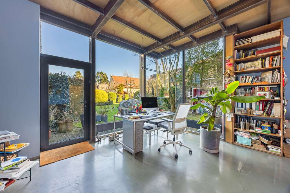 Thumbnail-Haus zum Kaufen in Düsseldorf 1.450.000,00 € 180 m²