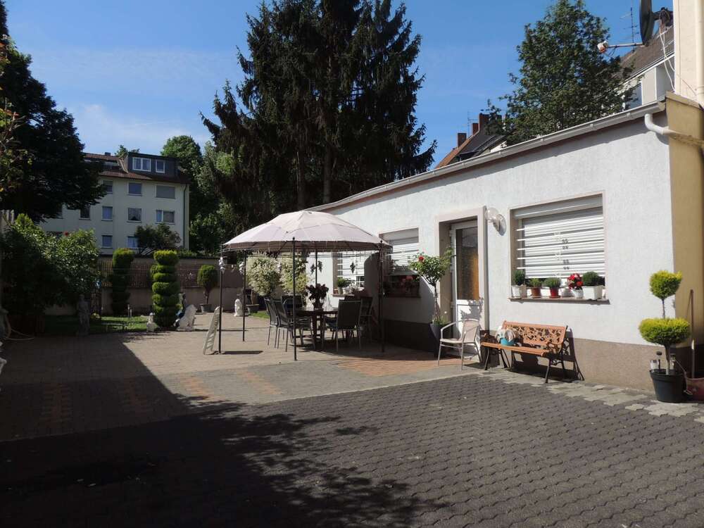 Thumbnail-Haus zum Kaufen in Essen 610.000,00 € 410 m²