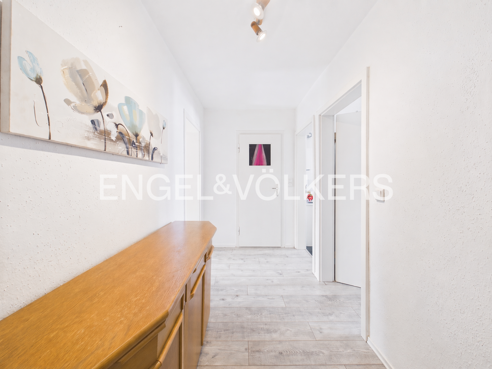 Thumbnail-Wohnung zum Kaufen in Krefeld 135.000,00 € 70 m²
