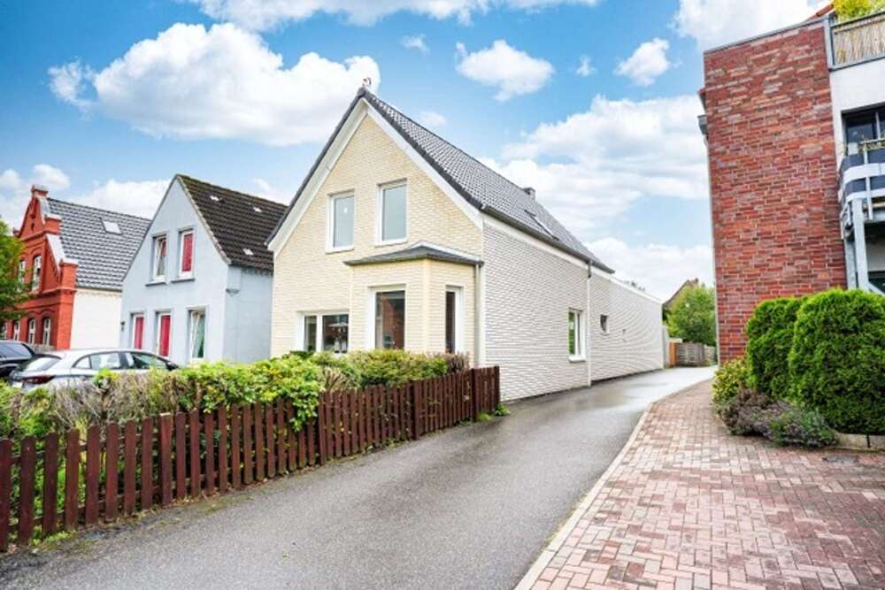 Thumbnail-Haus zum Kaufen in Husum 379.000,00 € 136 m²