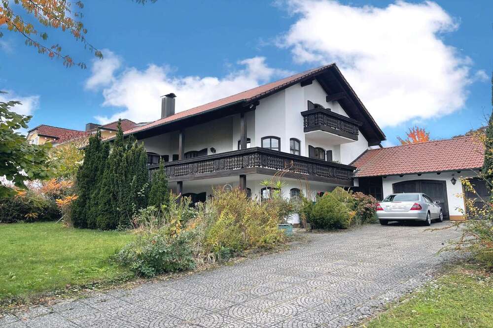Thumbnail-Haus zum Kaufen in Pfaffenhofen 1.050.000,00 € 288.38 m²