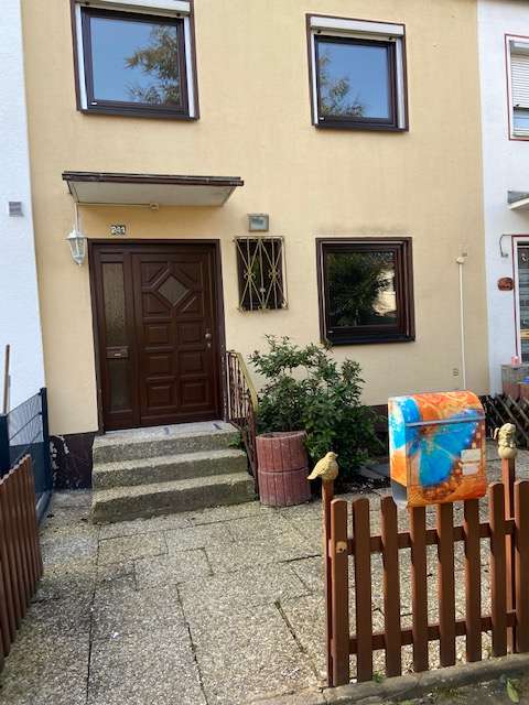 Thumbnail-Haus zum Kaufen in Erlangen 399.000,00 € 129.3 m²