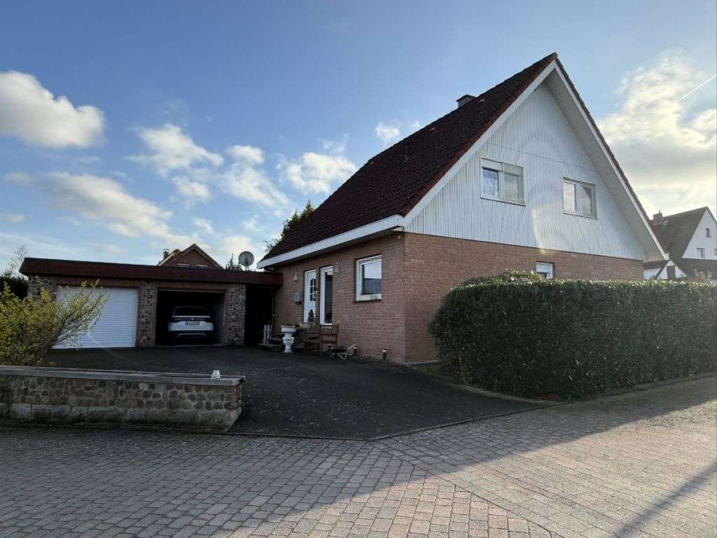 Thumbnail-Haus zum Kaufen in Rinteln - Möllenbeck 317.000,00 € 147 m²