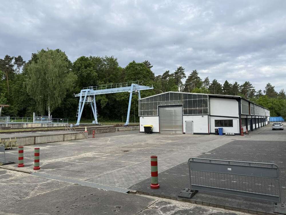 Thumbnail-Halle in Niesky 3.808,00 € 3145 m²