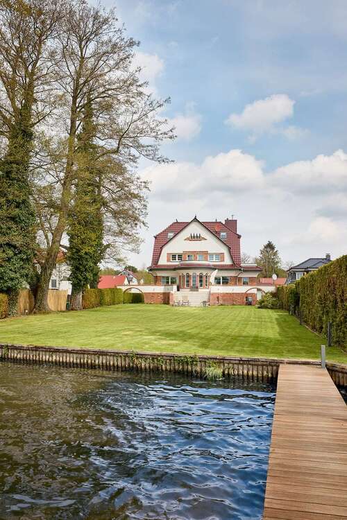 Thumbnail-Haus zum Kaufen in Königs Wusterhausen 2.100.000,00 € 250 m²