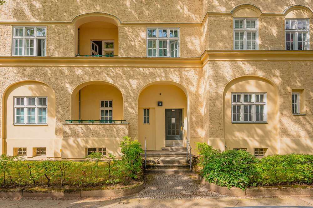 Thumbnail-Wohnung zum Kaufen in Berlin 389.844,00 € 79.56 m²