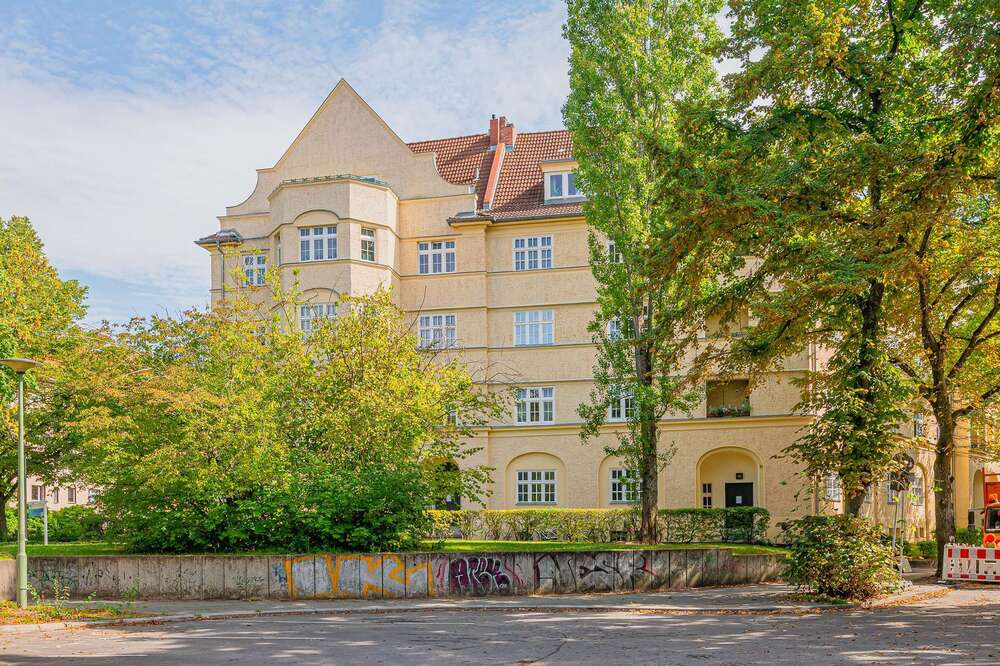 Thumbnail-Wohnung zum Kaufen in Berlin 230.150,00 € 46.03 m²