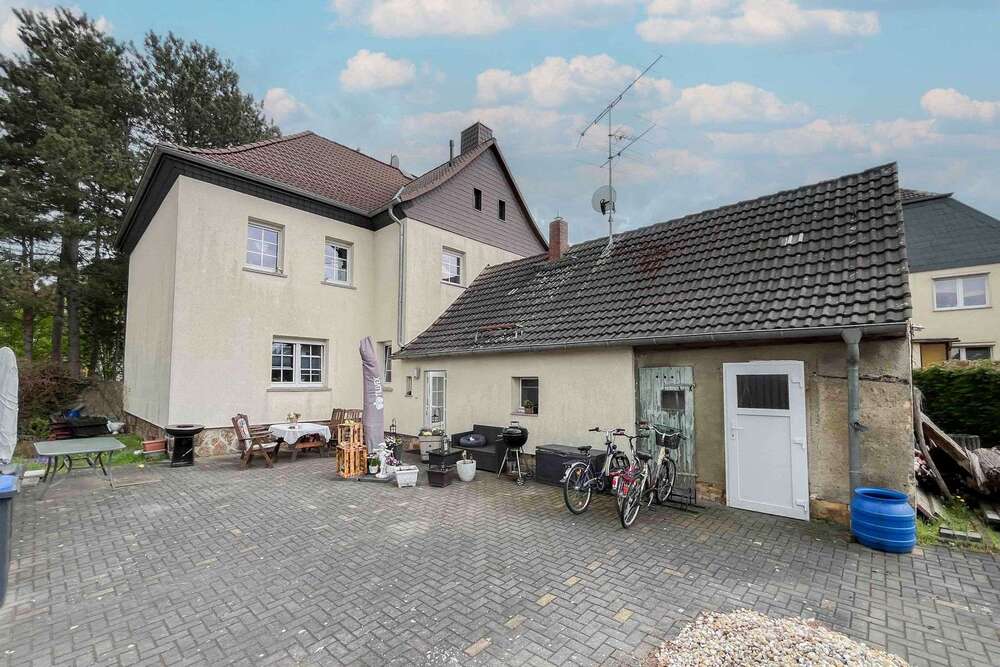 Thumbnail-Haus zum Kaufen in Sandersdorf-Brehna 120.000,00 € 140.06 m²