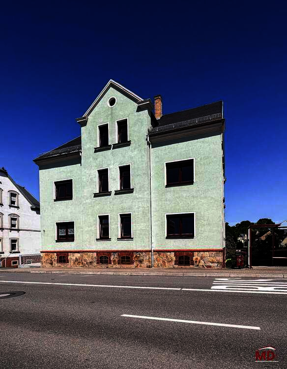 Thumbnail-Haus zum Kaufen in Oelsnitz 275.000,00 € 392 m²