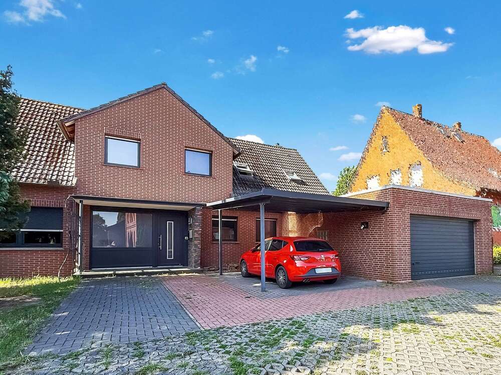 Thumbnail-Haus zum Kaufen in Porta Westfalica 295.000,00 € 202.1 m²