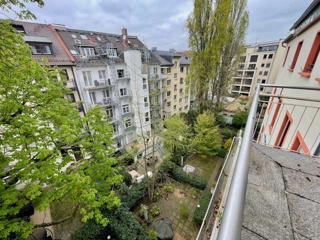 Thumbnail-Wohnung zum Mieten in Frankfurt 2.750,00 € 140 m²