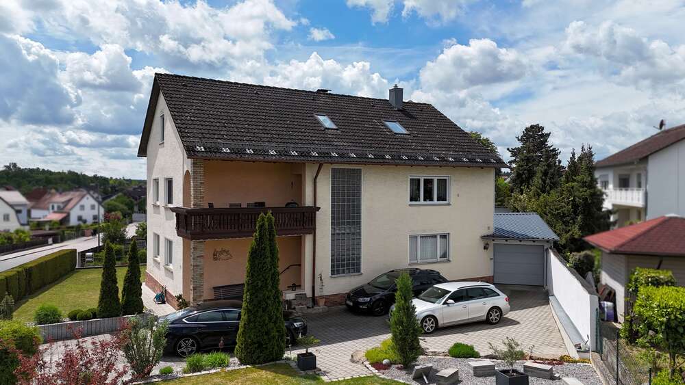 Thumbnail-Haus zum Kaufen in Burglengenfeld 455.000,00 € 285.97 m²