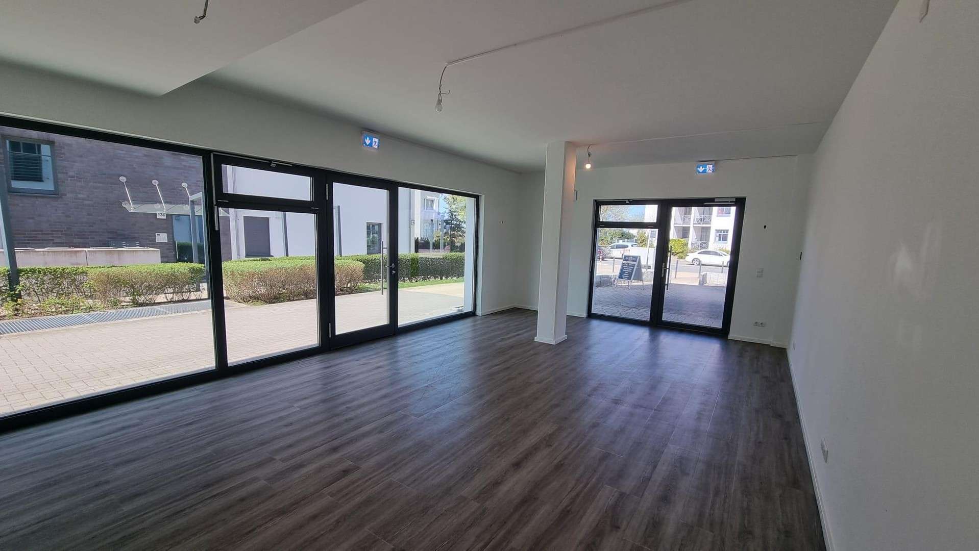 Thumbnail-Einzelhandel in Niendorf 1.443,00 € 64 m²