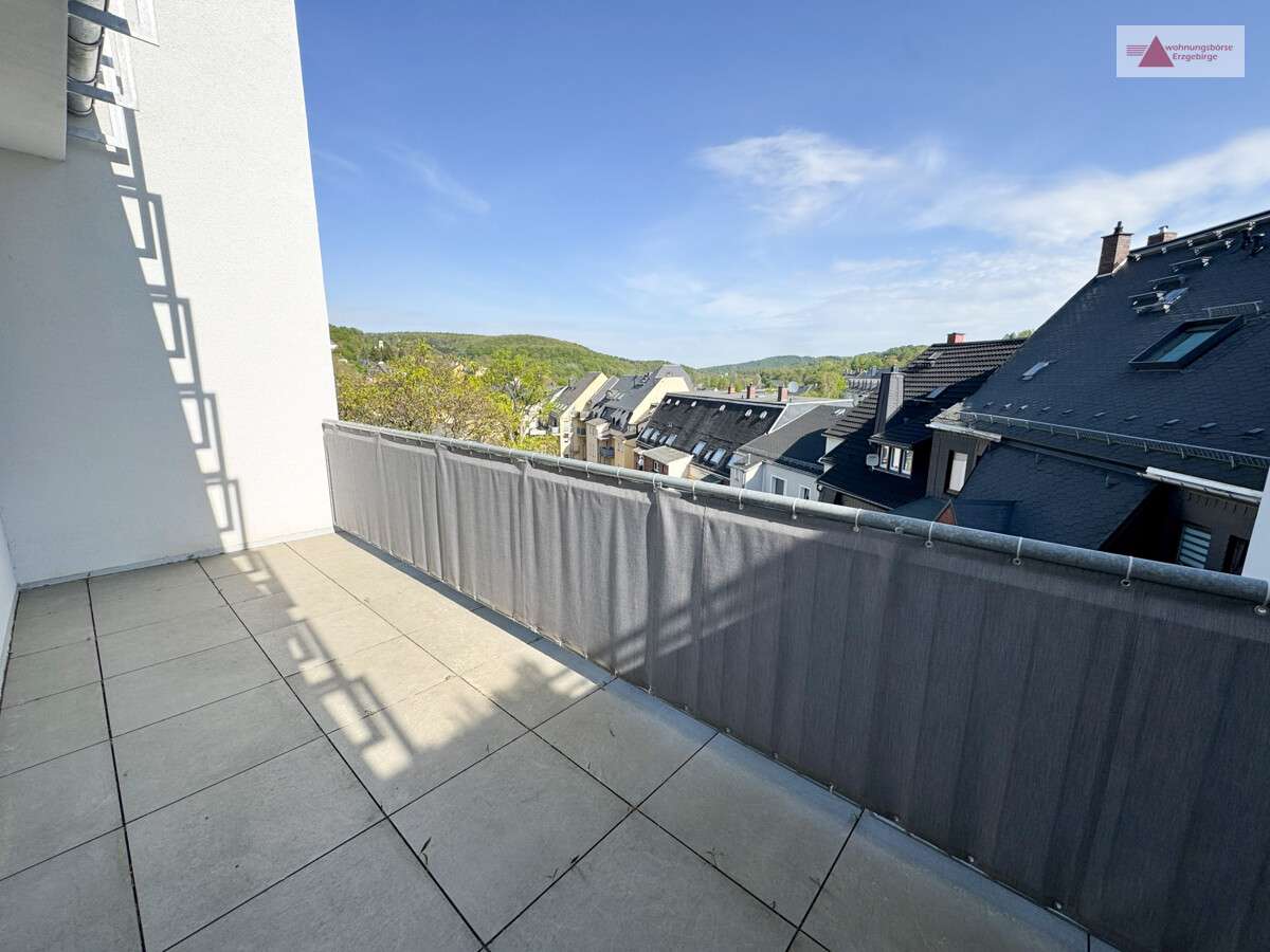 Thumbnail-Wohnung zum Mieten in Aue-Bad Schlema 751,80 € 107.4 m²